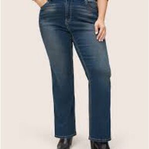 BloomChic Blue Straight Leg Jeans with Classic Indigo Appeal